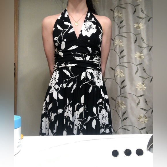 Black and White Floral Dress - Picture 1 of 2